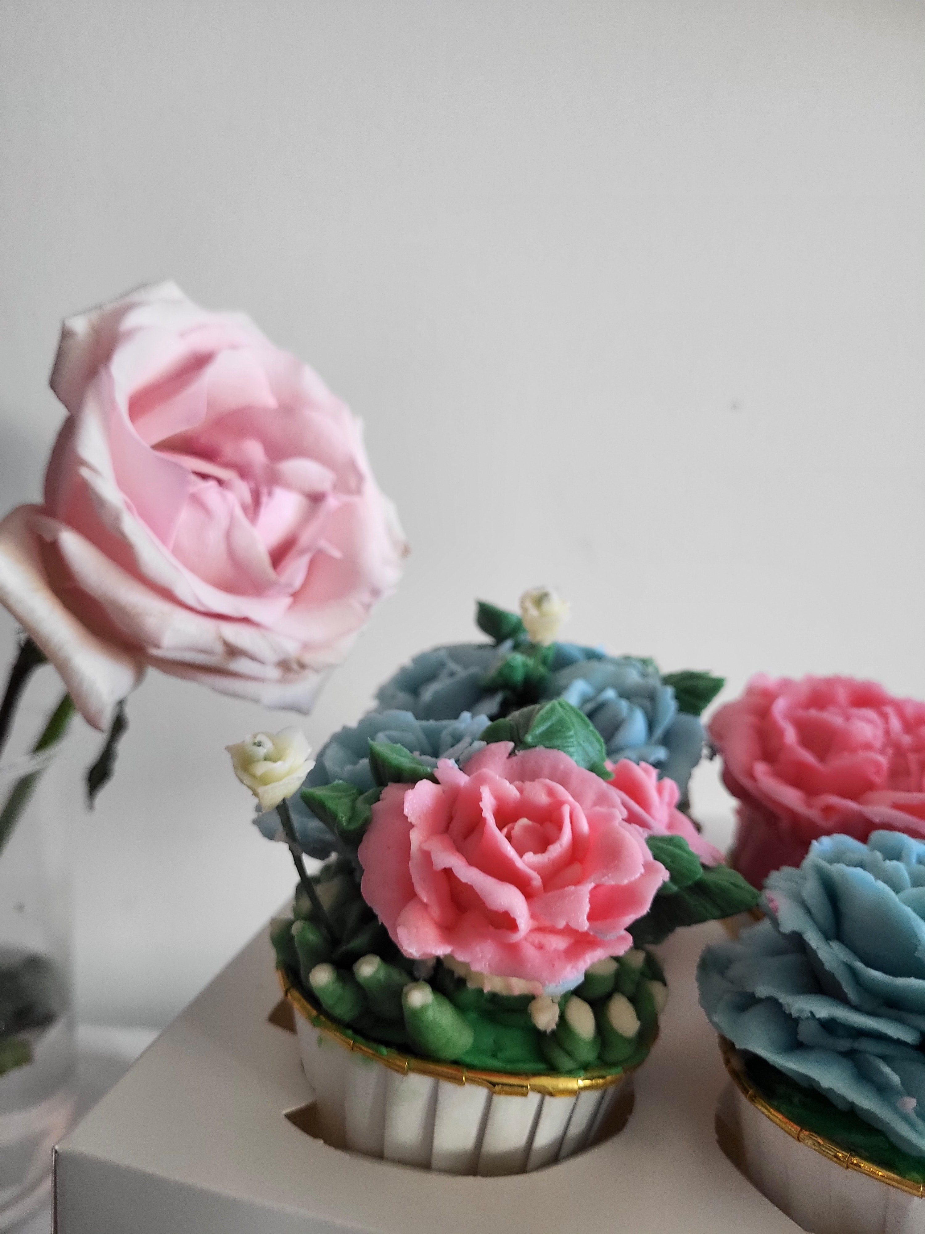 Floral Cupcakes