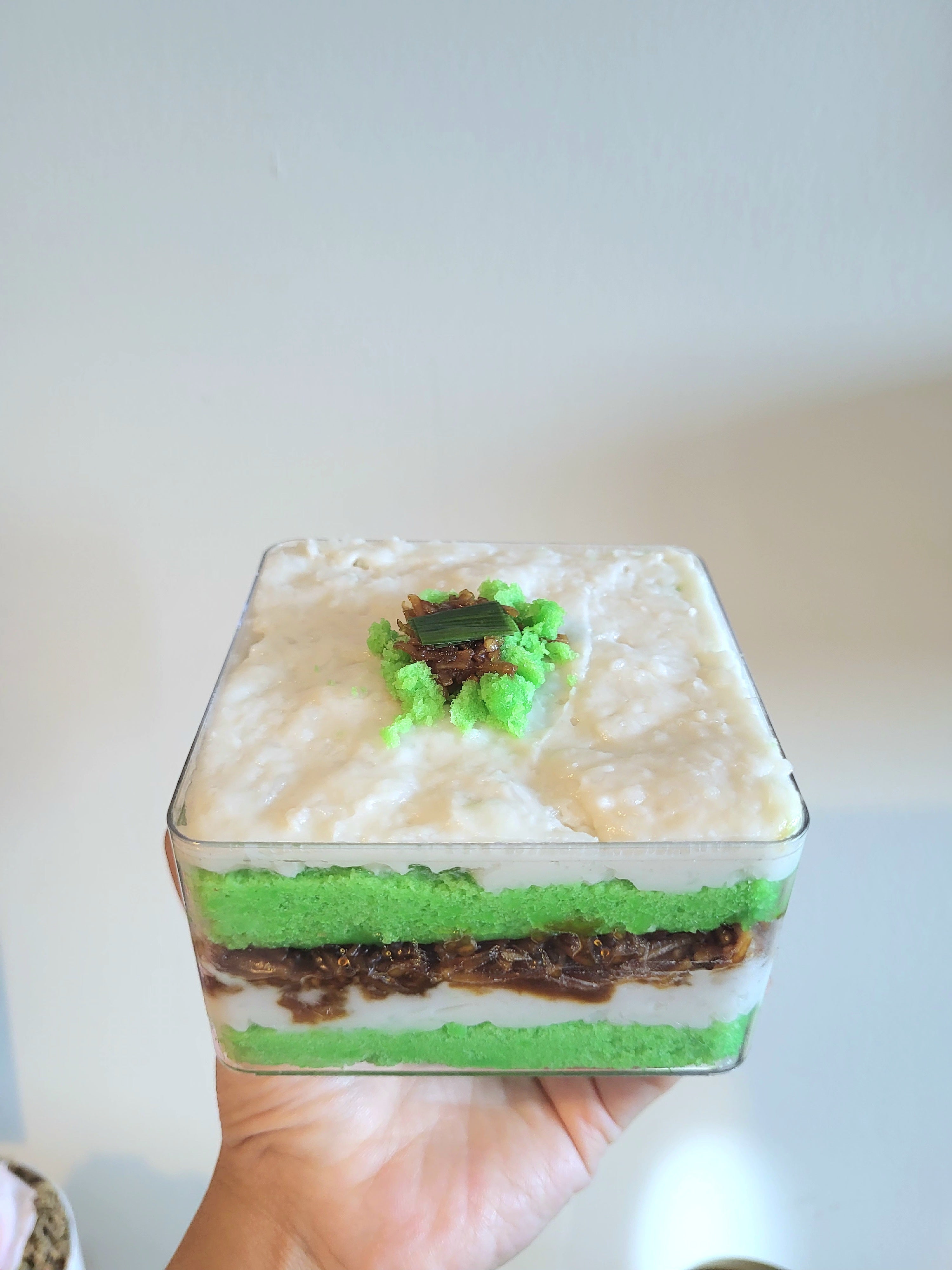 Pandan Cake (Indonesian Style)