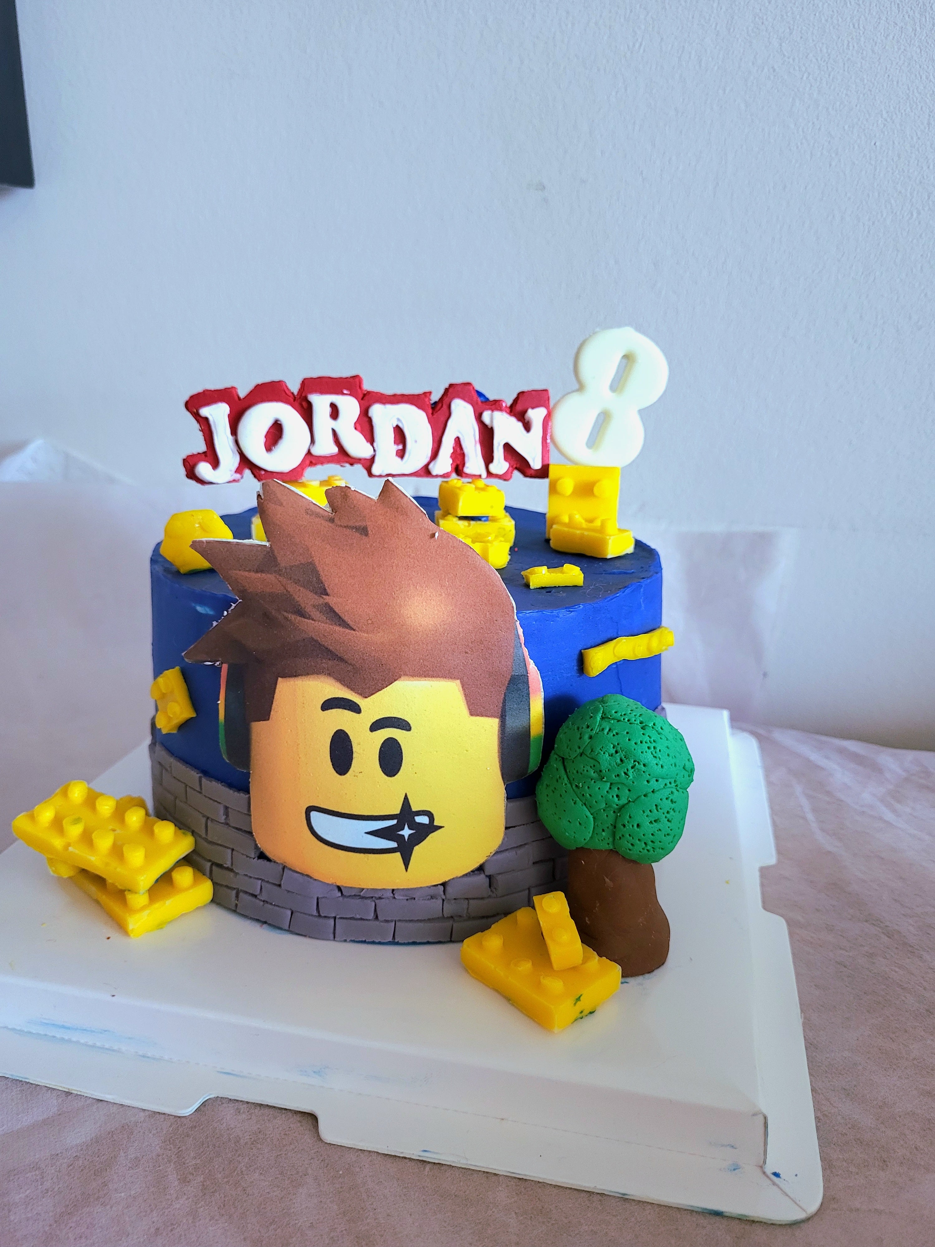 Roblox Cake