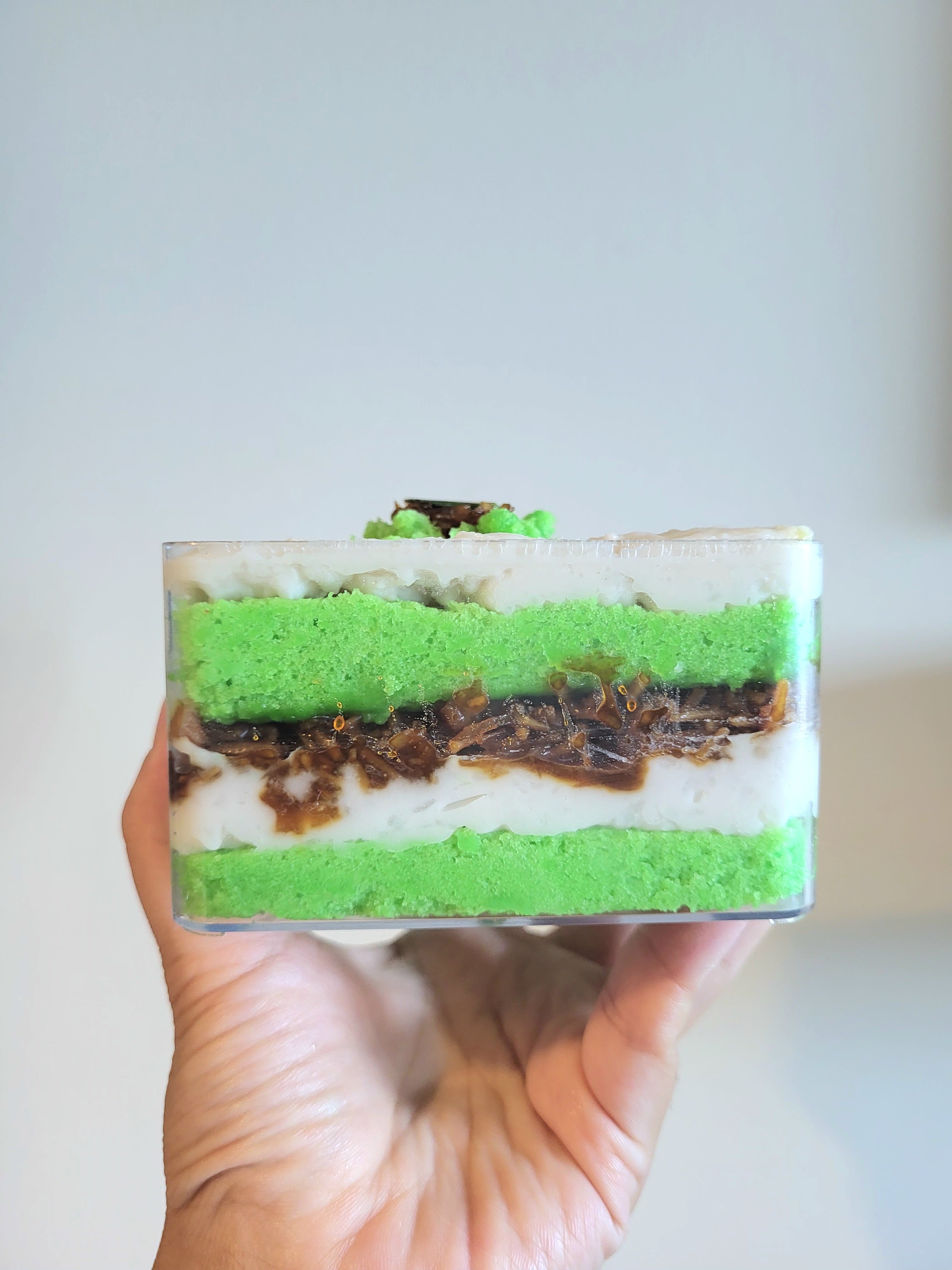 Pandan Cake (Indonesian Style)